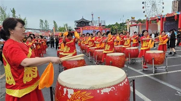 洛陽市“慶豐收·促和美”農(nóng)民豐收節(jié)慶?；顒釉谝链ㄅe